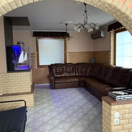 Joker Party House - Villa Szigetszentmiklos